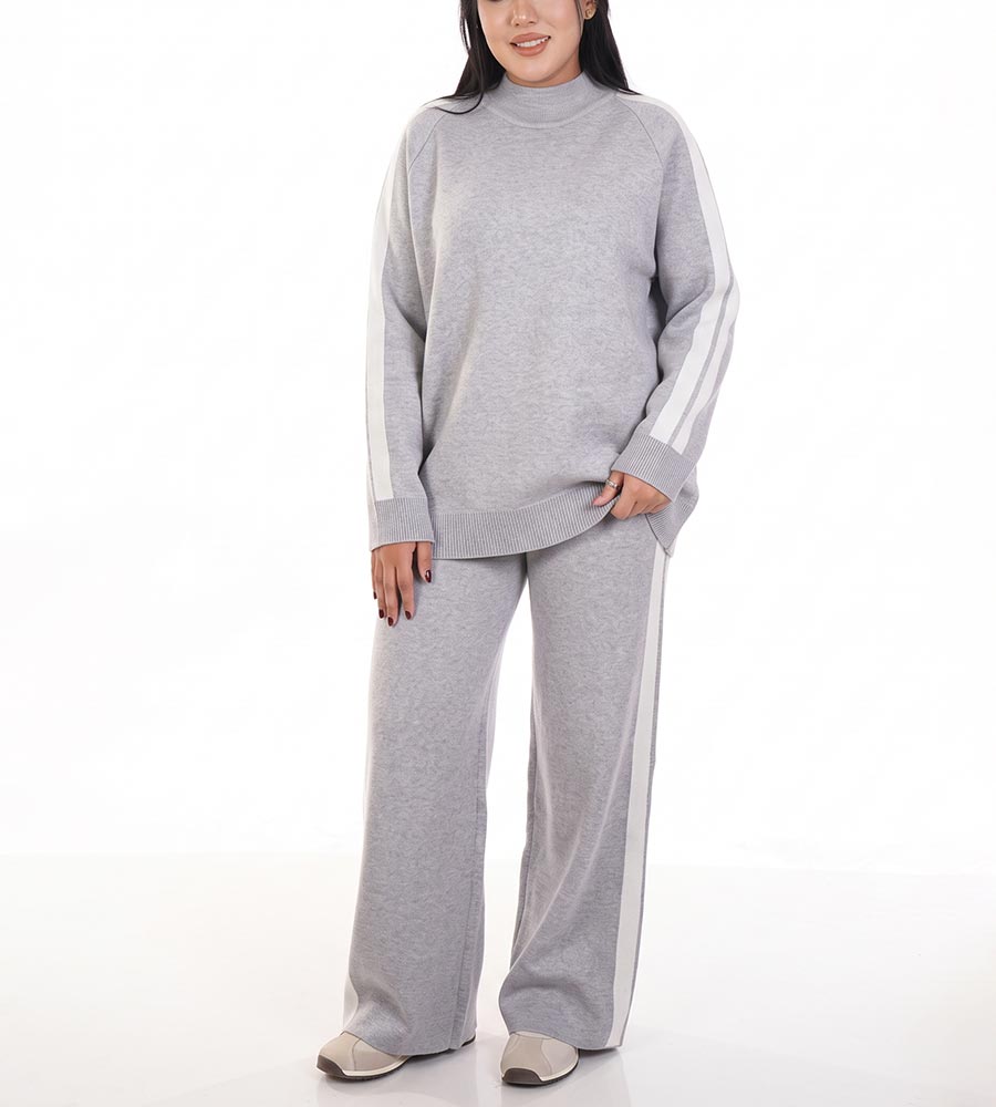 Solid Knit Suit with Double Side Stripes