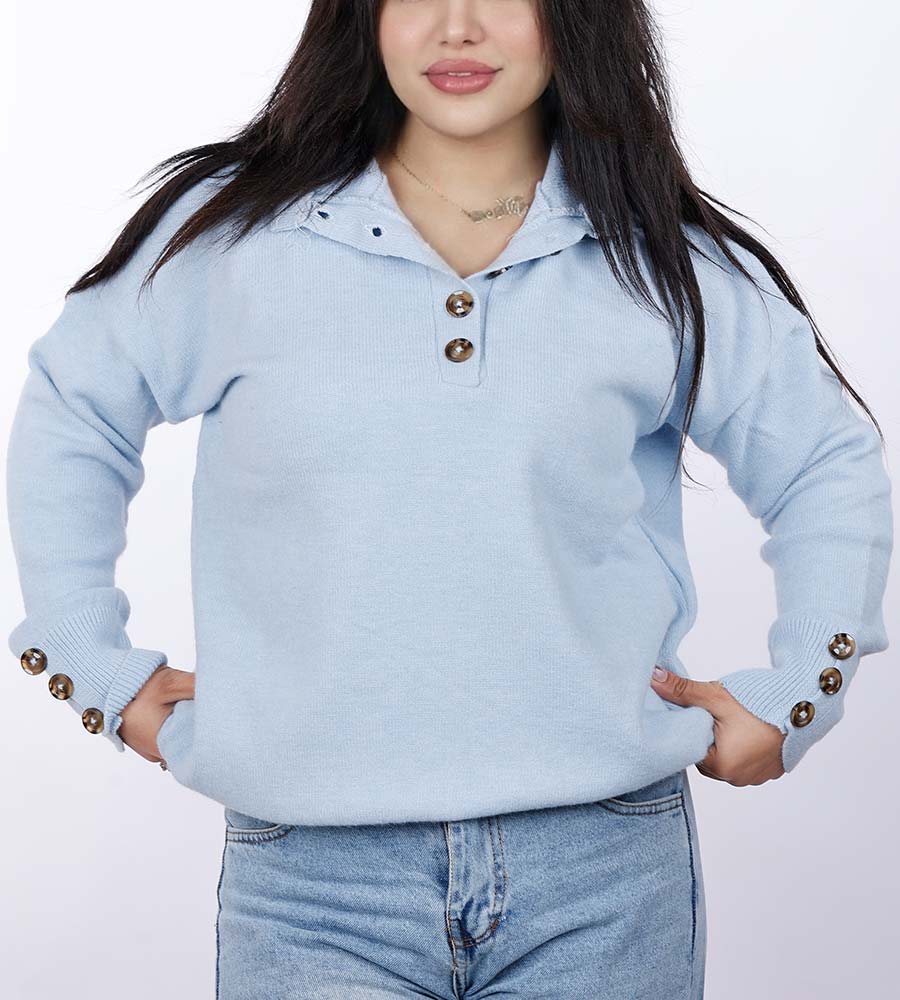 بلوزة تريكو بياقة طويلة