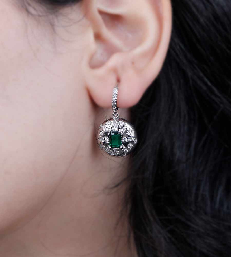 حلق الحجر الاخضر