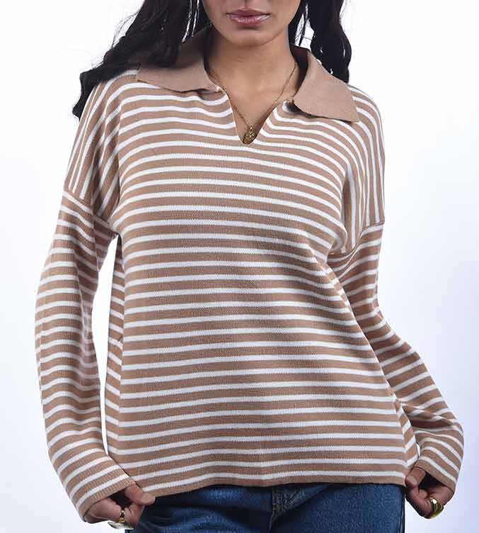 بلوفر تريكو بخطوط ملونة