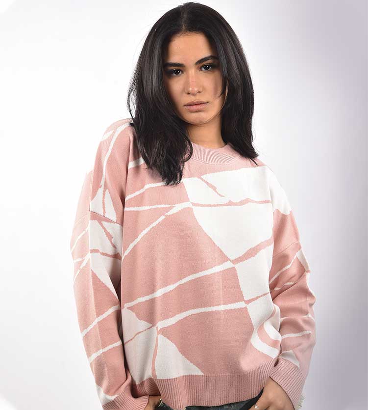 Round neck knitted pullover